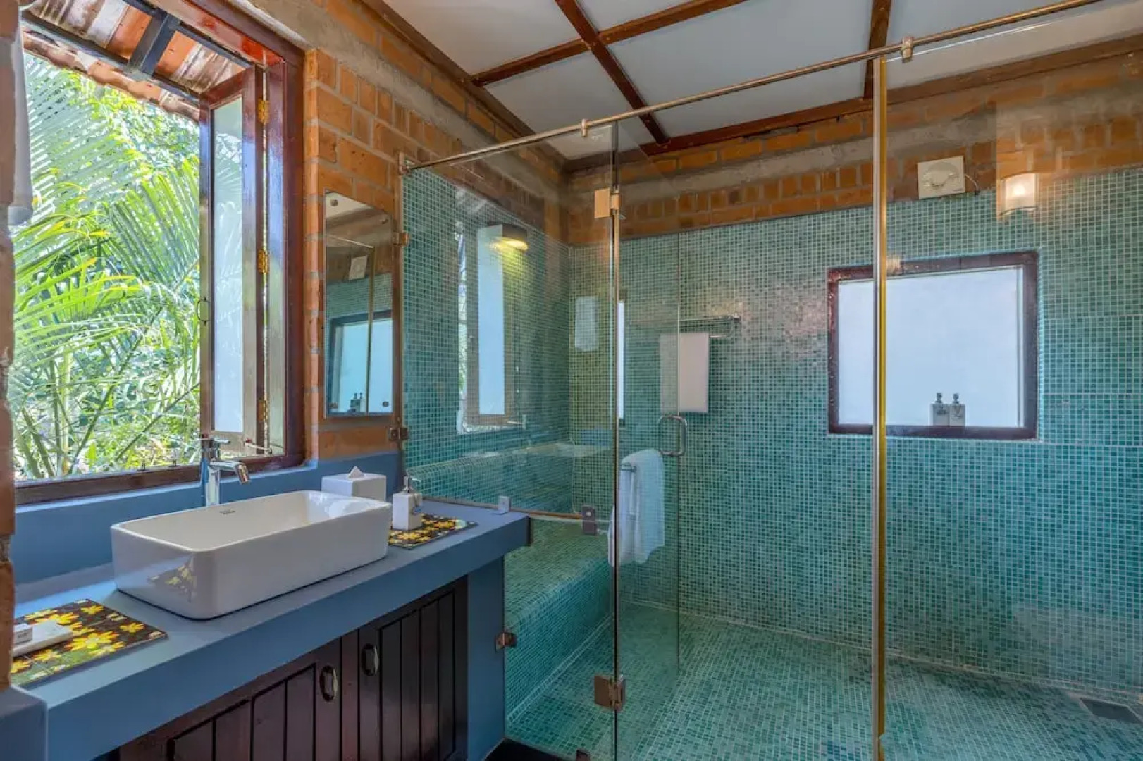 Amã Stays & Trails Lily Pad , Kumarakom