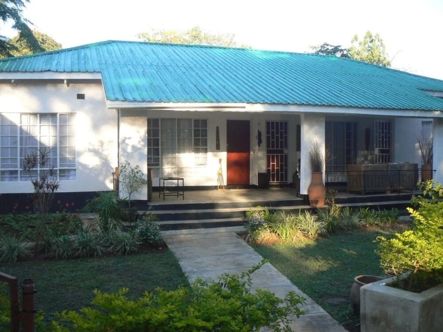Cluny Lodge