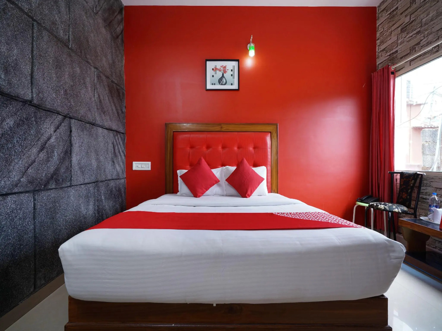 OYO 8653 Achus Inn