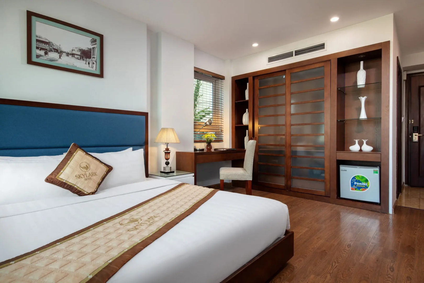 Skylark Hotel
