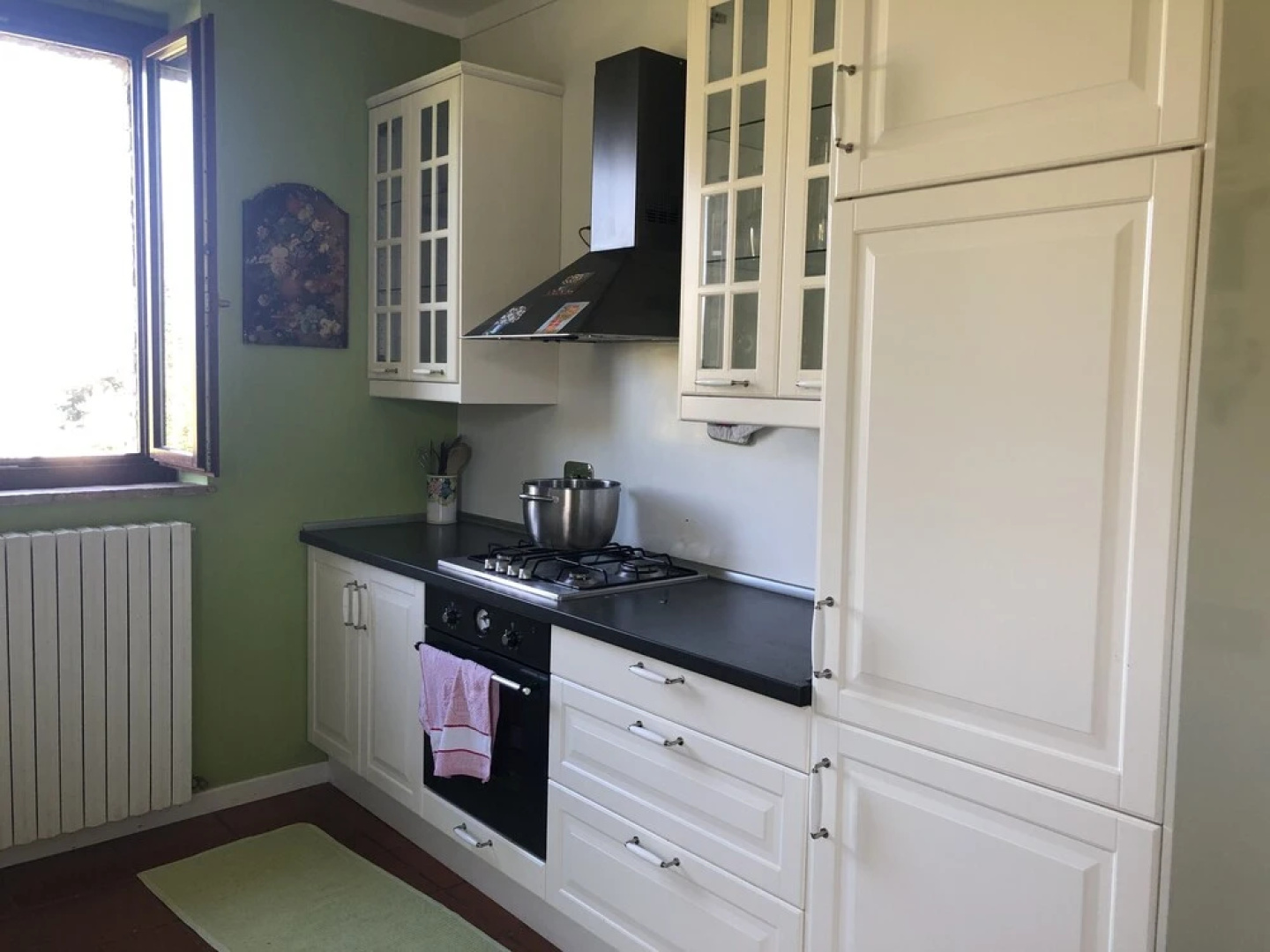 6 Bedrooms Umbrian farmhouse