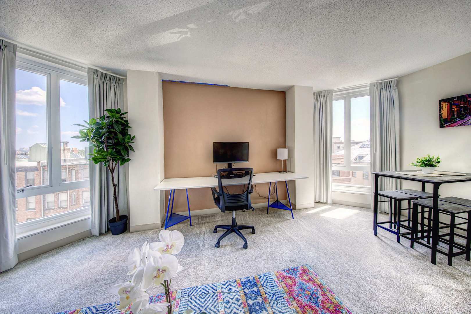 Awesome Apt in the Heart of Back Bay!