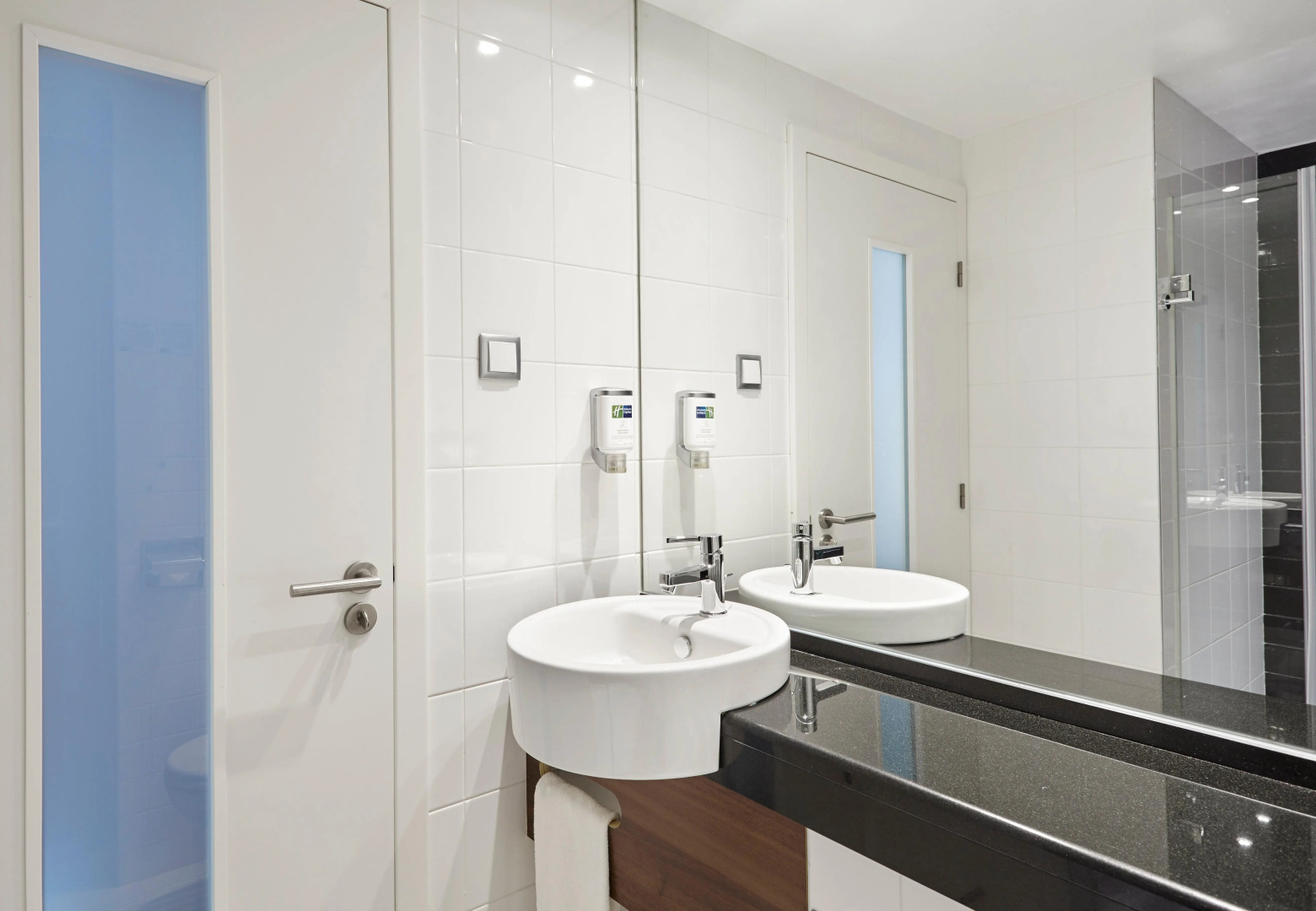 Holiday Inn Express Lisbon - Alfragide by IHG