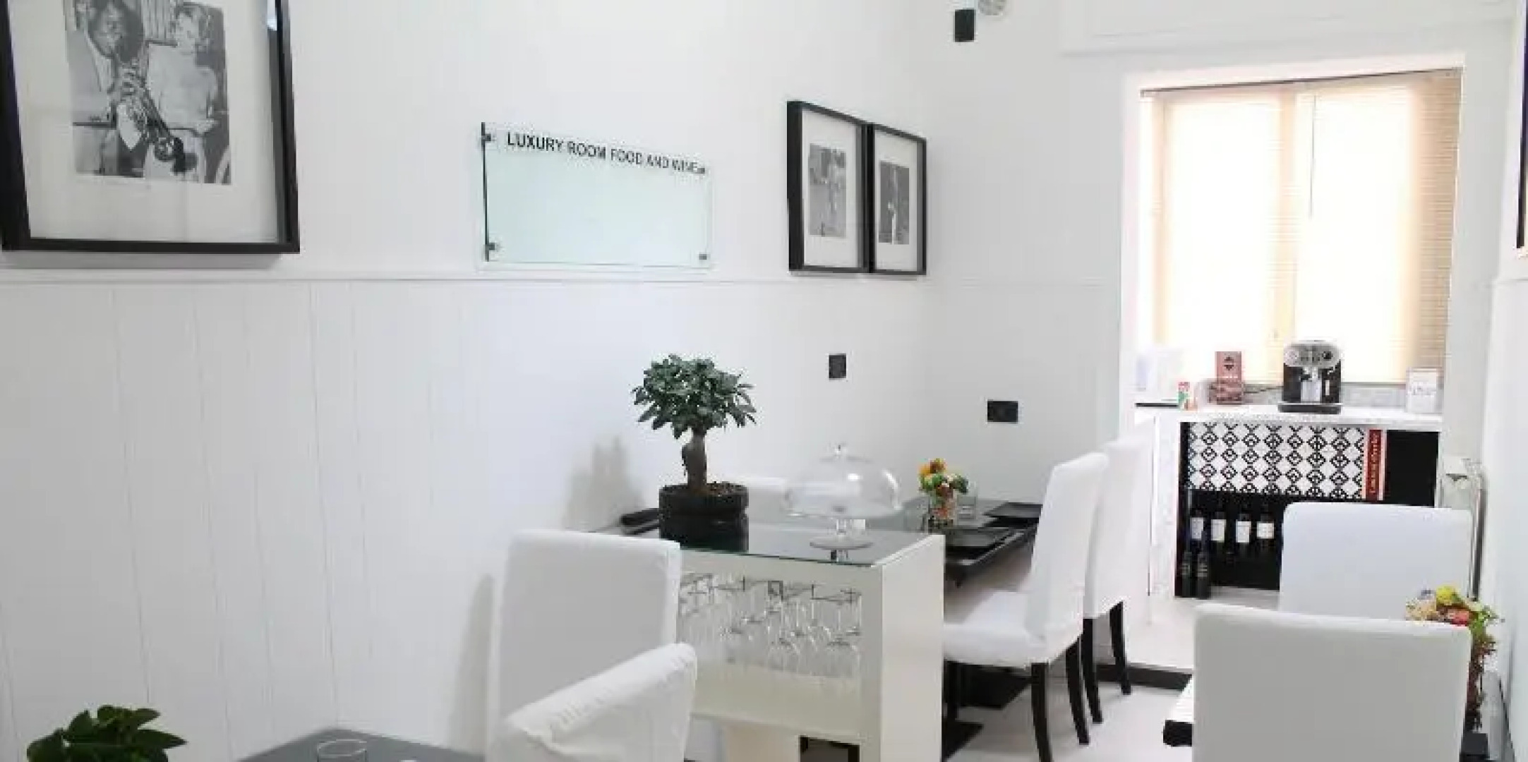 Gardenia Luxury Room