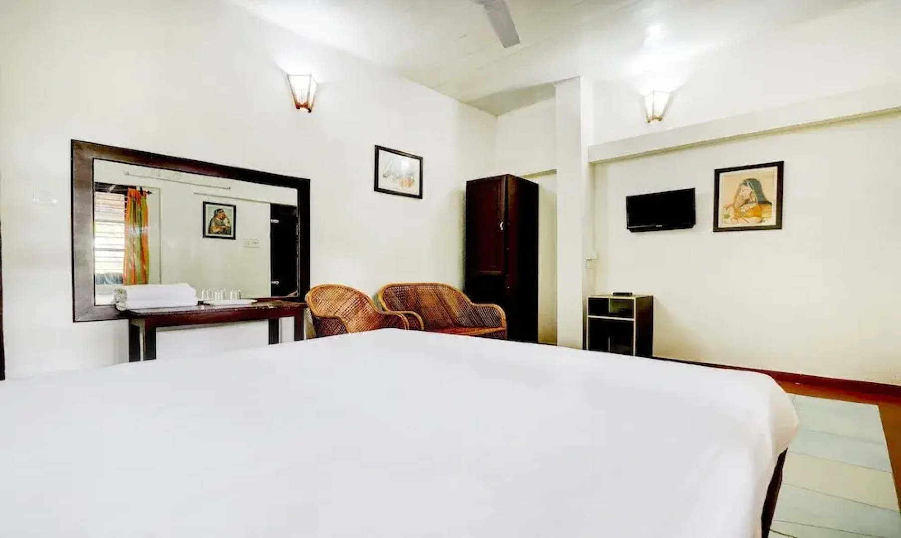 Shirleys Beach Hotel