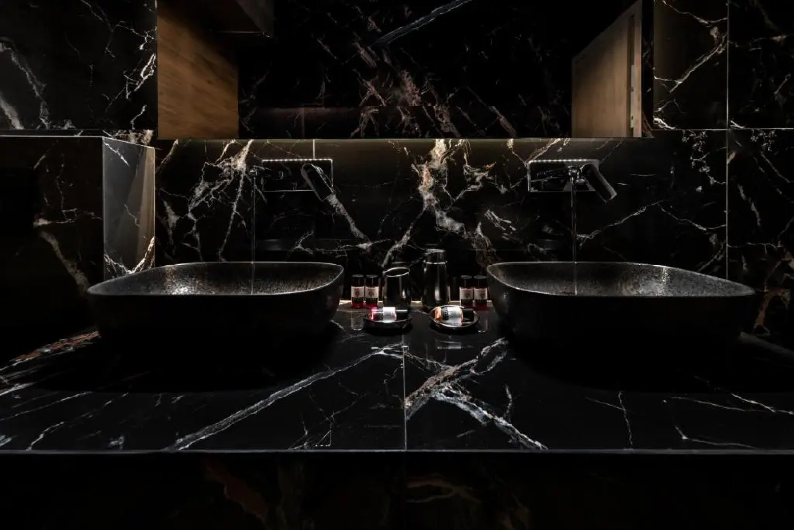 Macrame Luxury Suites