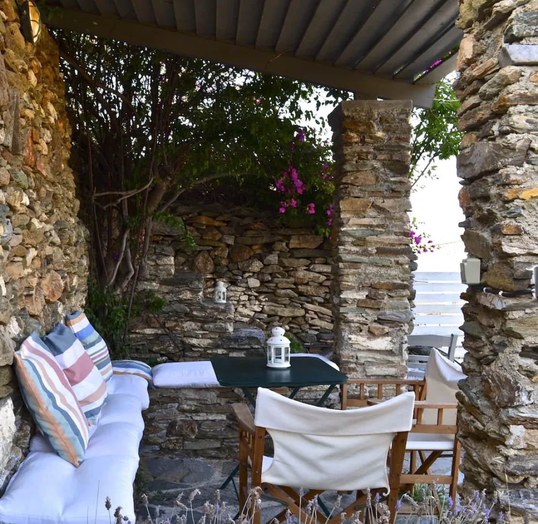 Hidesign Athens Traditional Stone house in Kea