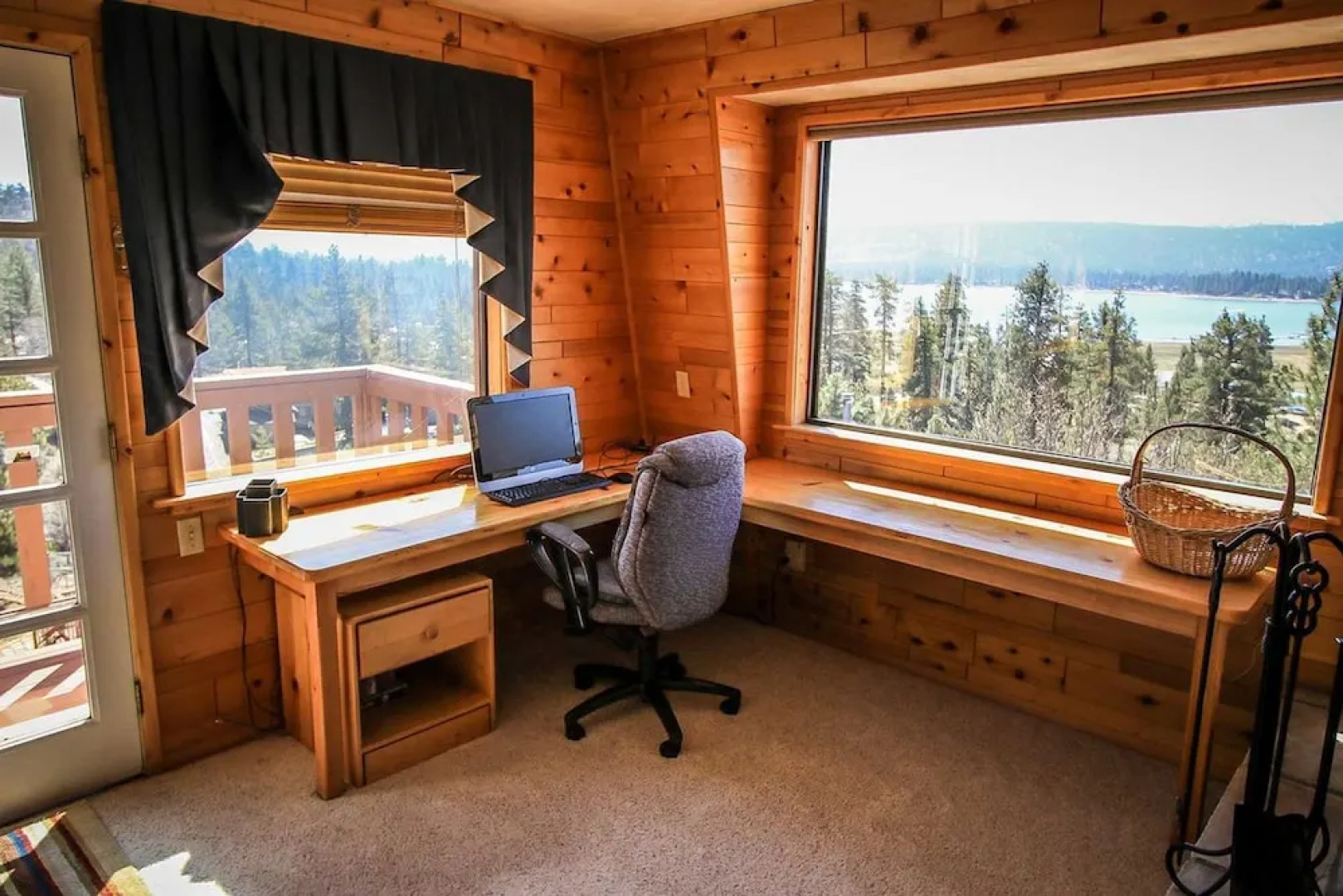Grande Lodge 1053 by RedAwning
