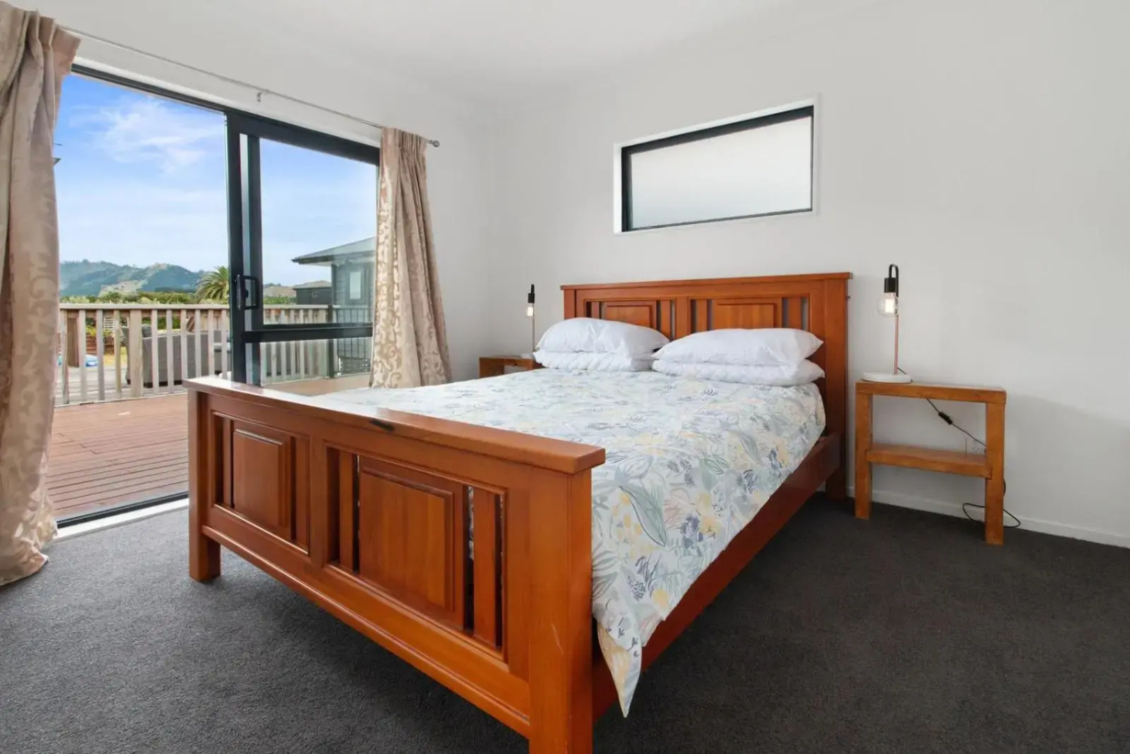 Sandy Shores - Waihi Beach Holiday Home