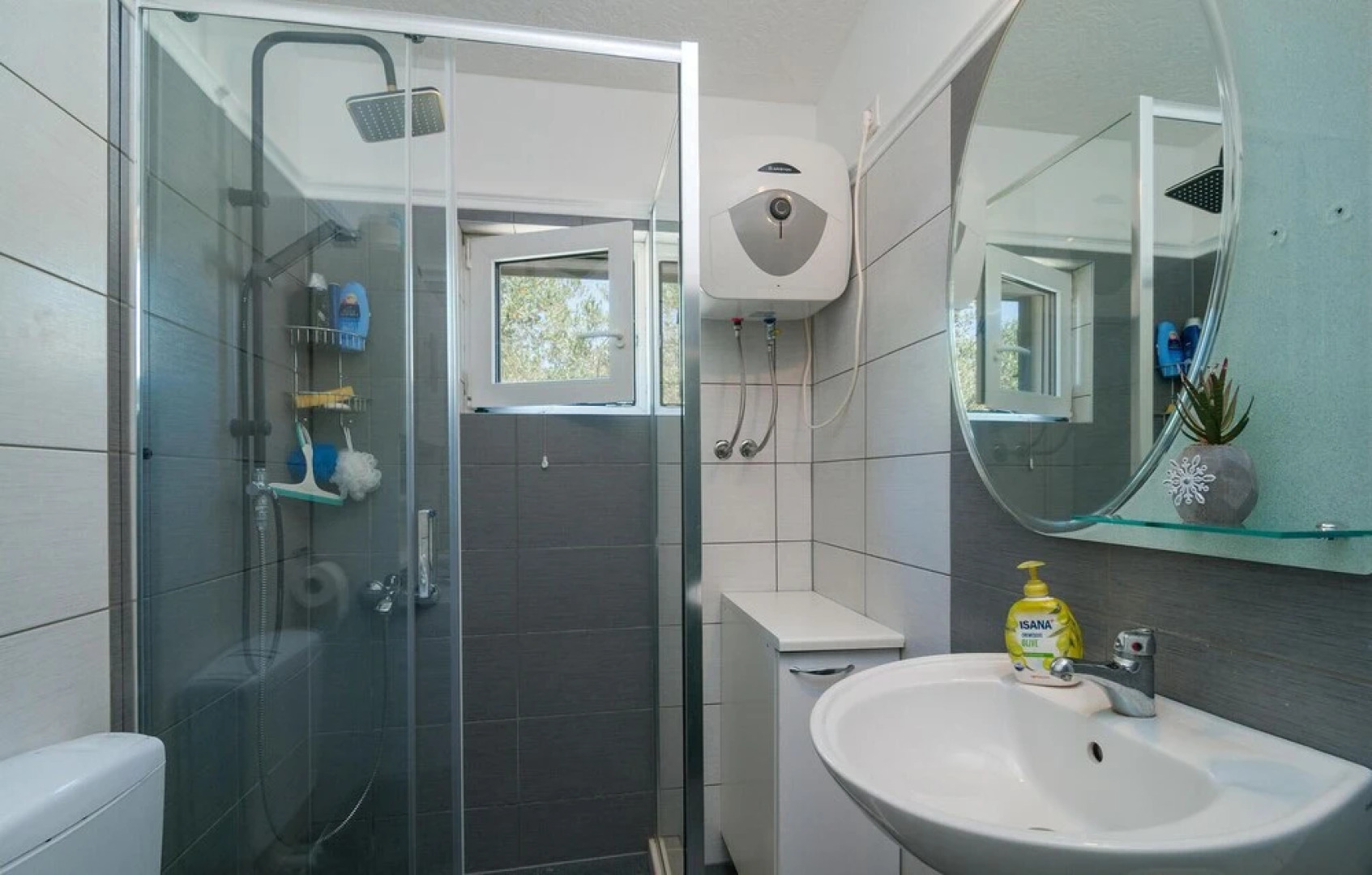 Awesome Home in Plano With Wifi and 2 Bedrooms