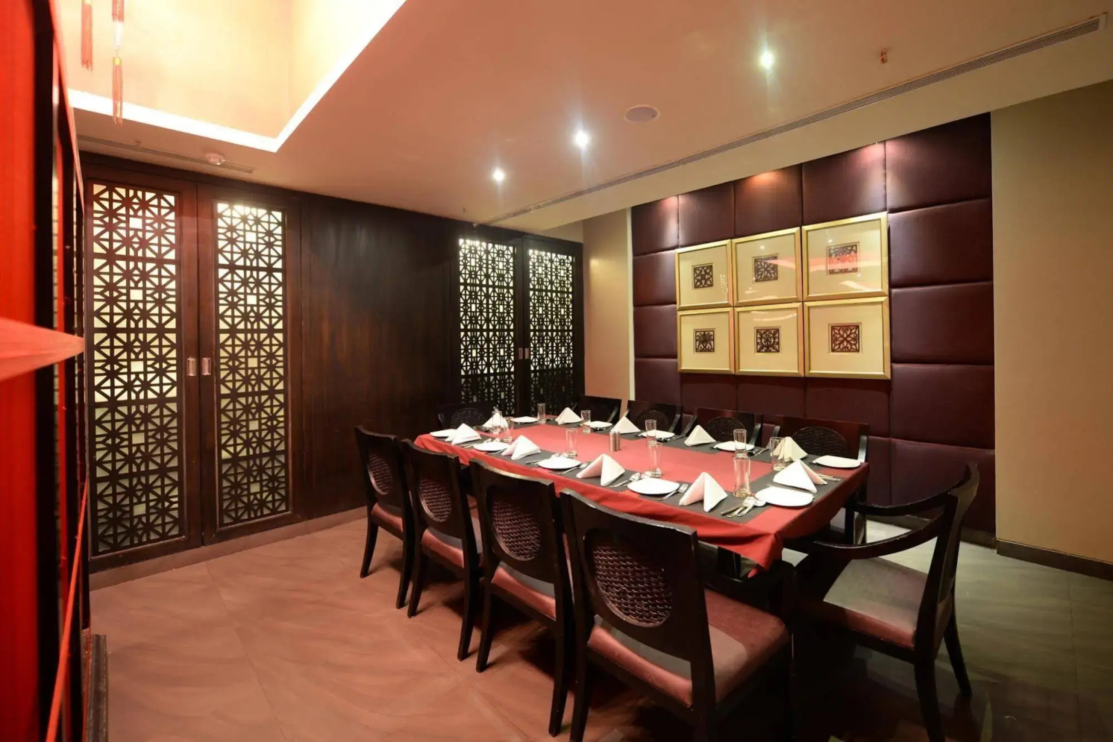 Oyo Premium Ramavarappadu Circle