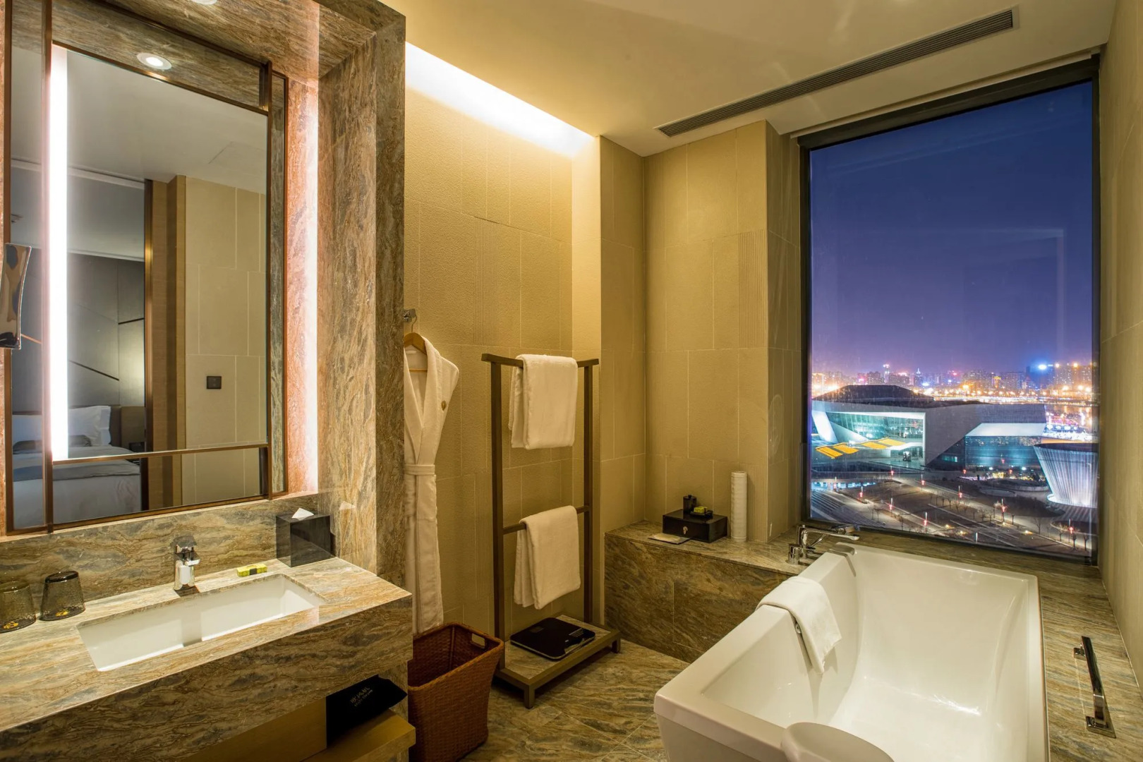 Intercontinental Taiyuan by IHG