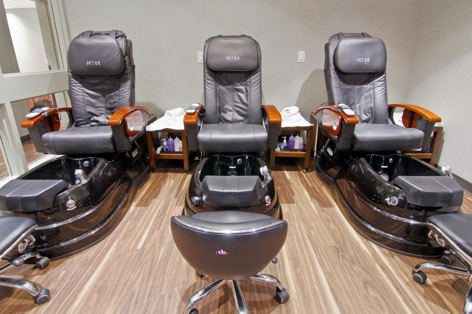 Home Inn and Suites Regina Airport