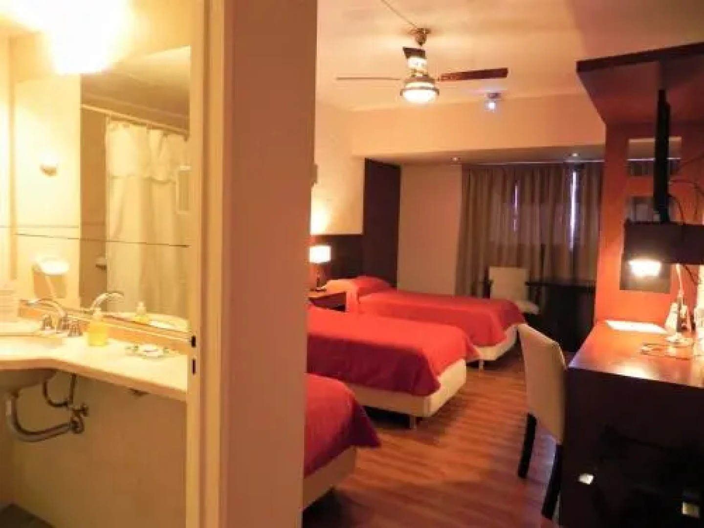 Hotel Portal del Este