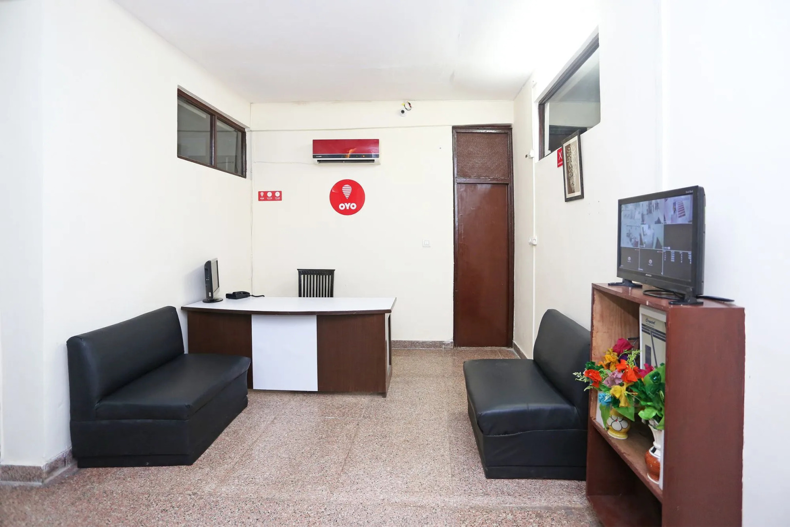 OYO 15929 Comfort Residency