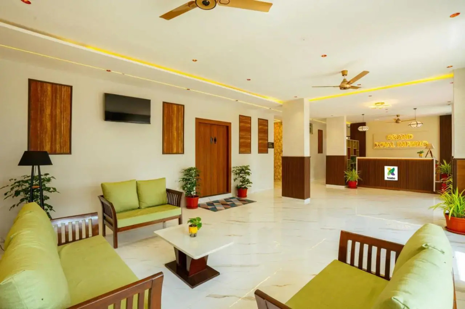 Treebo Grand Royal Imperio, Hinjewadi