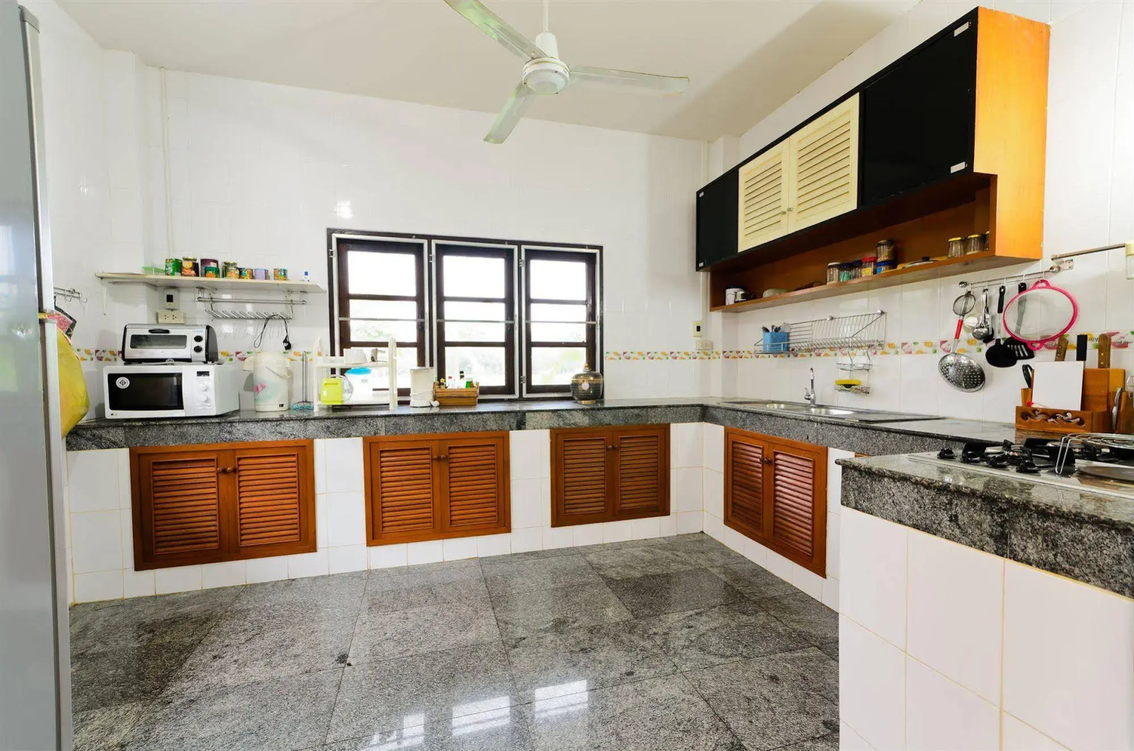 Sananwan Beach B&B