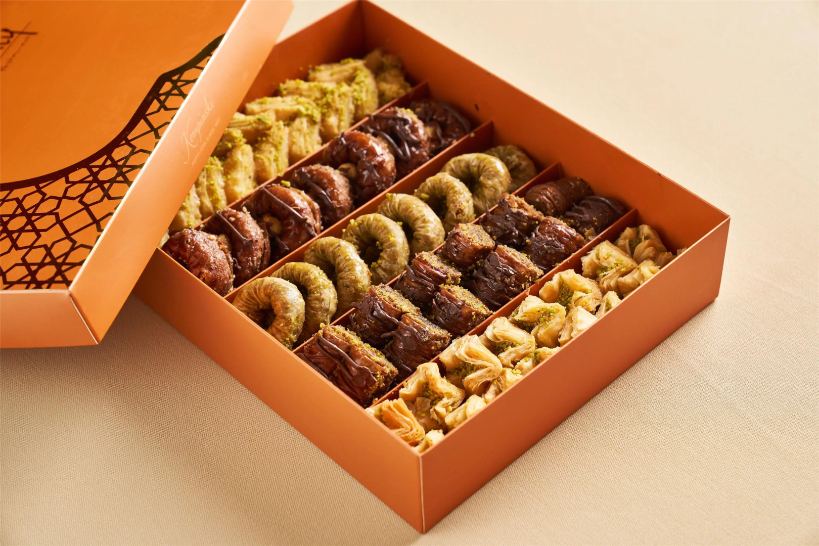 Ночлег и завтрак (B&B) Kempinski Nile Garden City Cairo