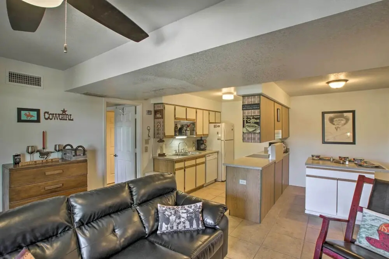 Quiet Retreat ~ 5 Mi to Lost Dutchman State Park!