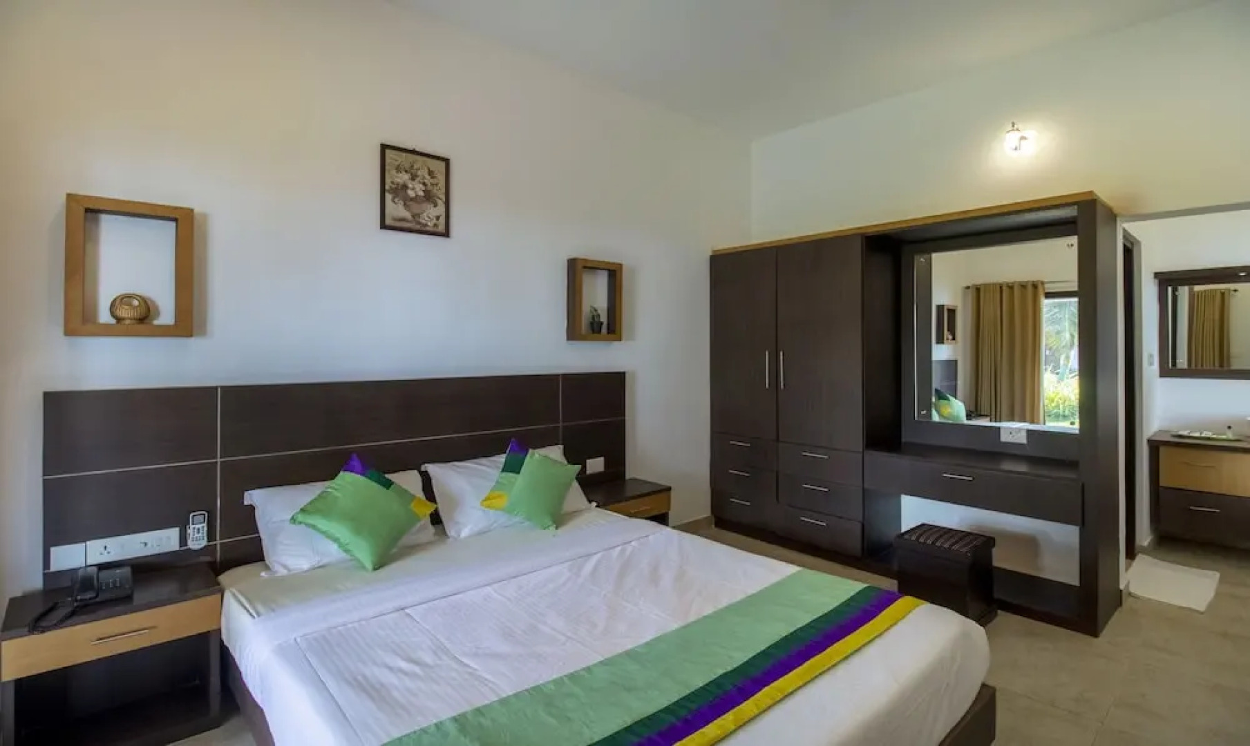 Treebo Majestic Retreat