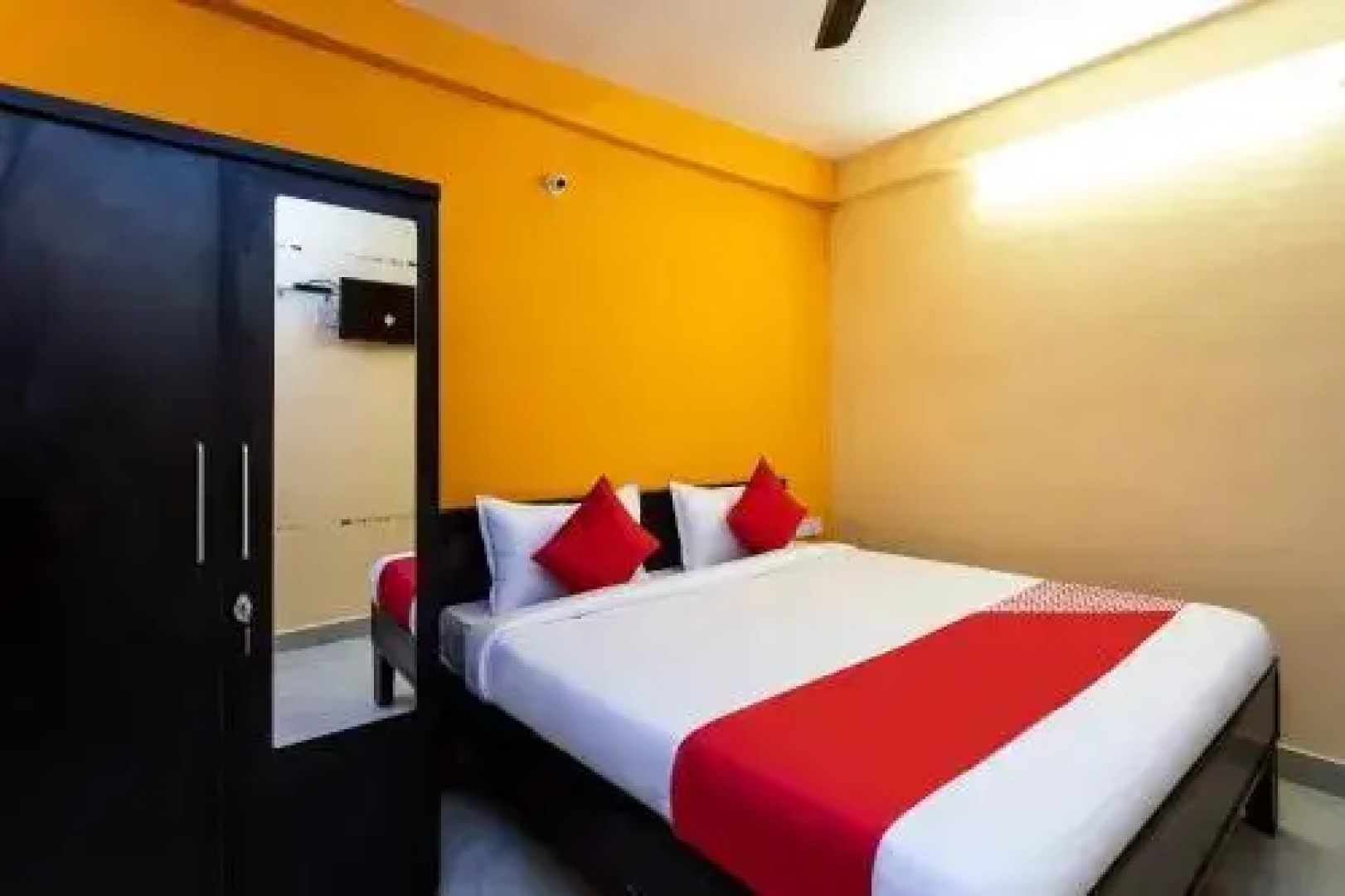 Hotel Decision by OYO Rooms