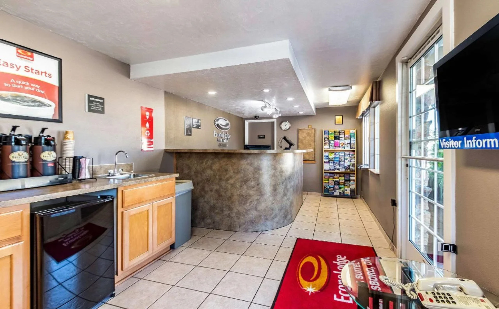 Econo Lodge Inn & Suites Hillsboro - Portland West