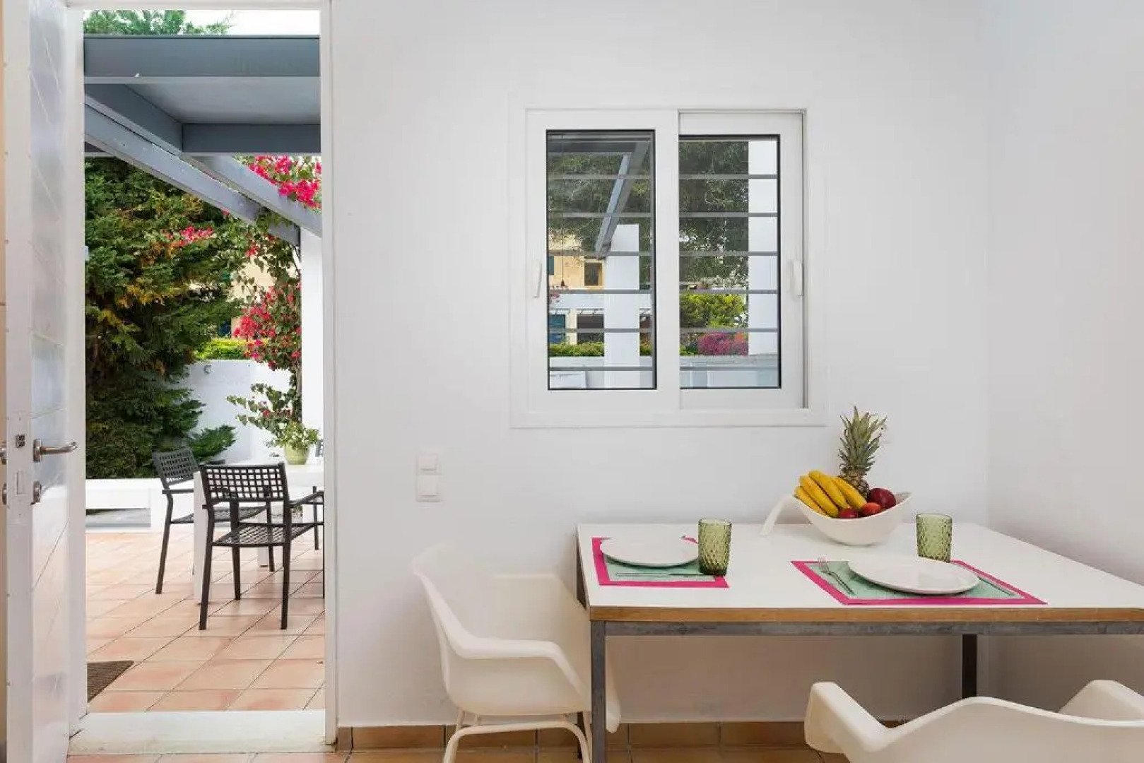 Villa Piedra Del Mar Beachfront by Villa2be