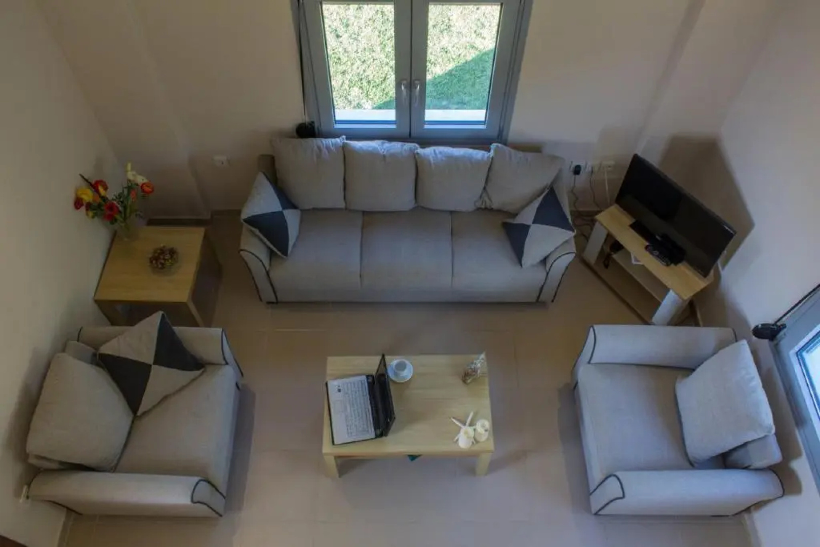 Perivoli House B