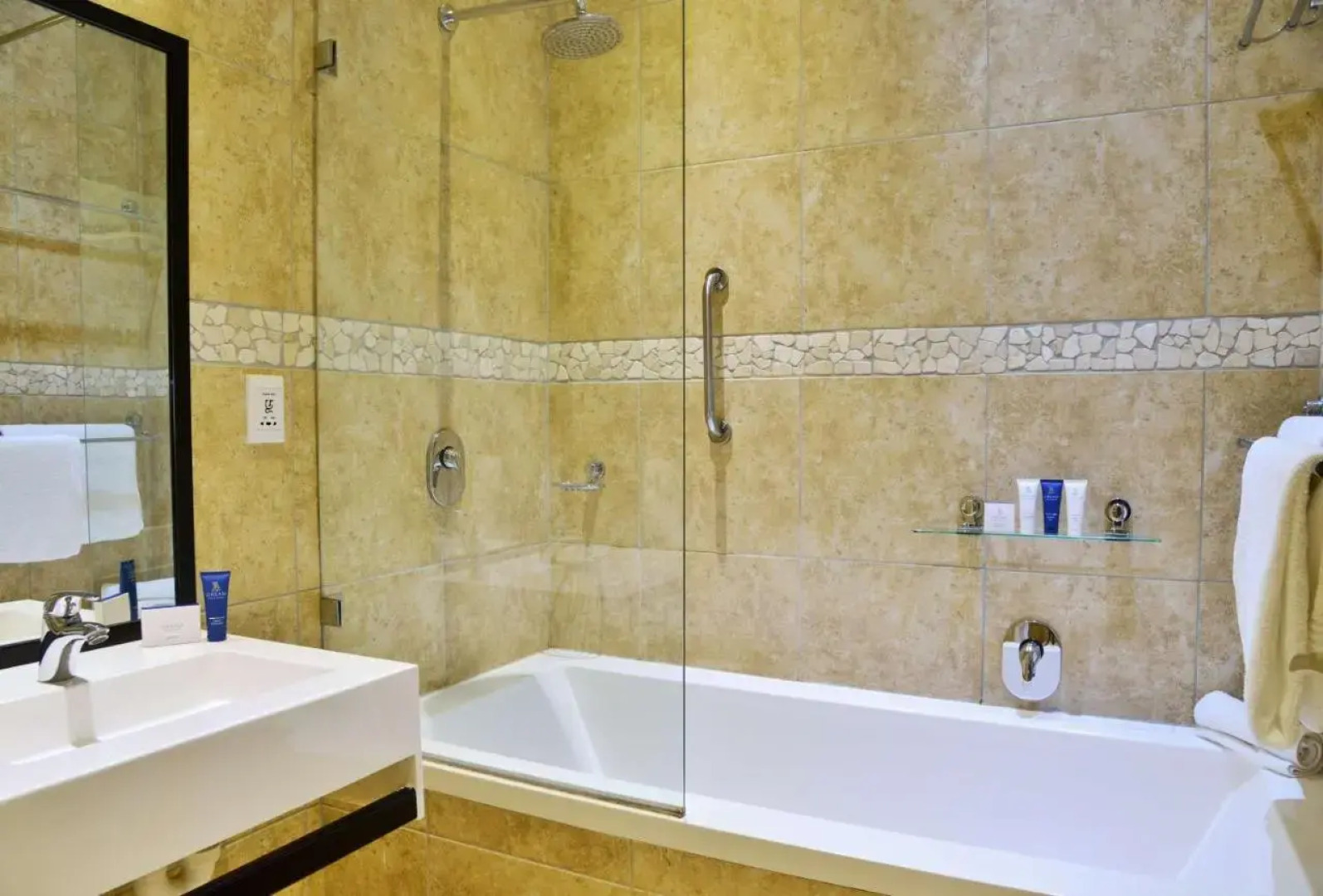 Piekenierskloof Mountain Resort