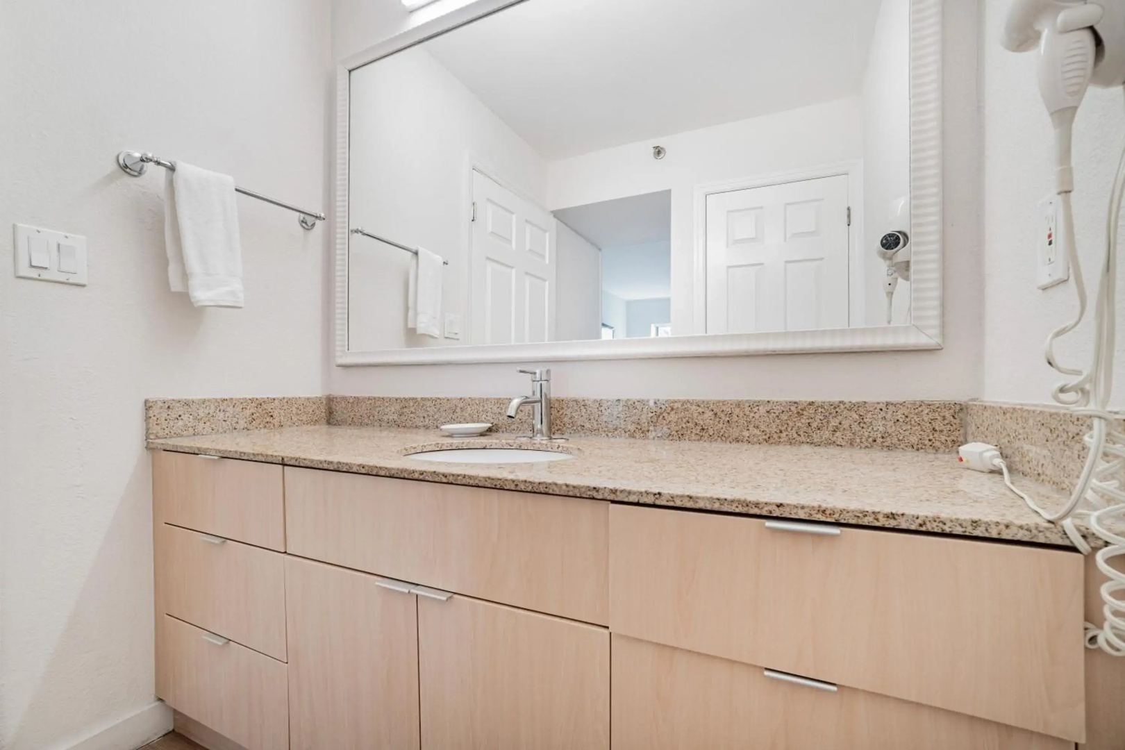 Doral Suites