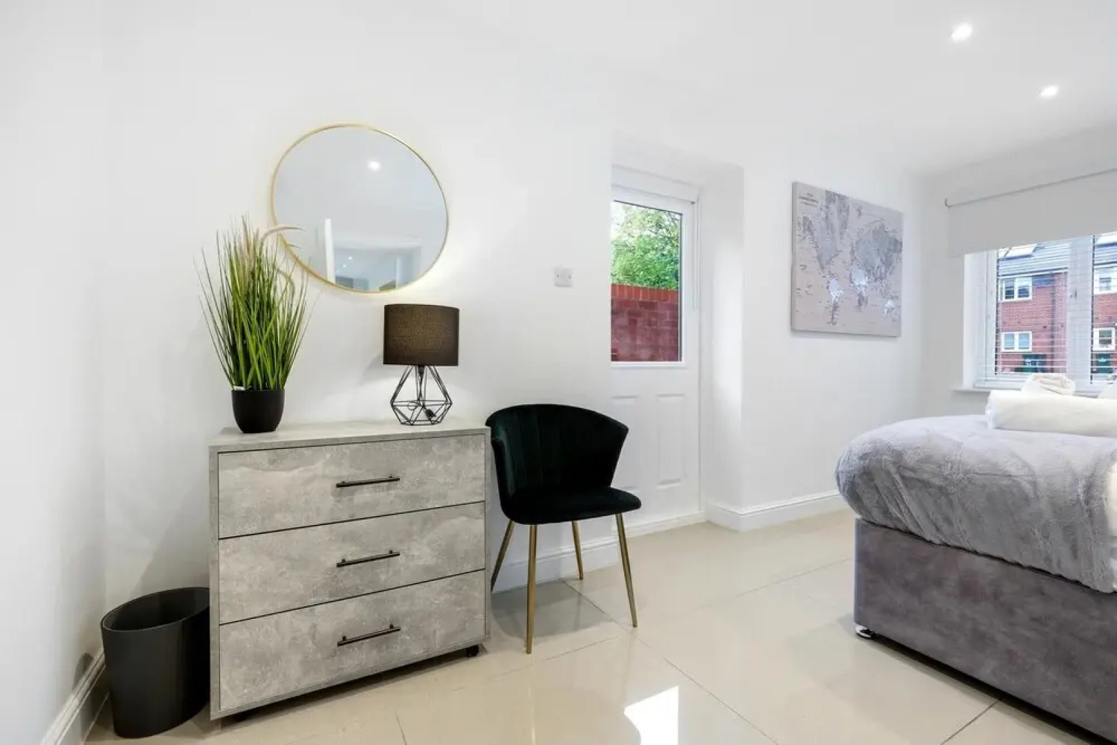 Luxury 5 bedroom Serviced Hse Leavesden