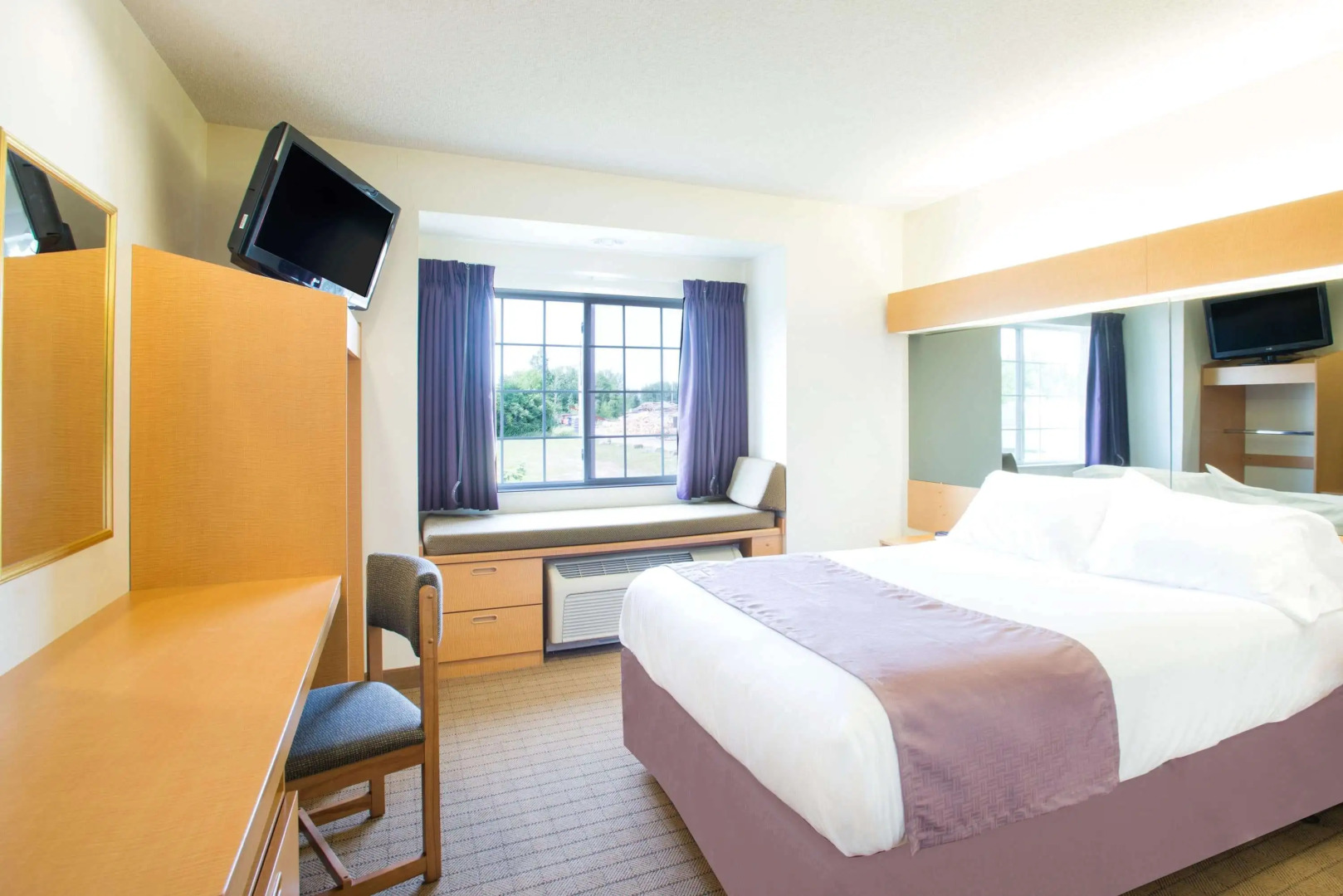 Microtel Inn & Suites by Wyndham Plattsburgh