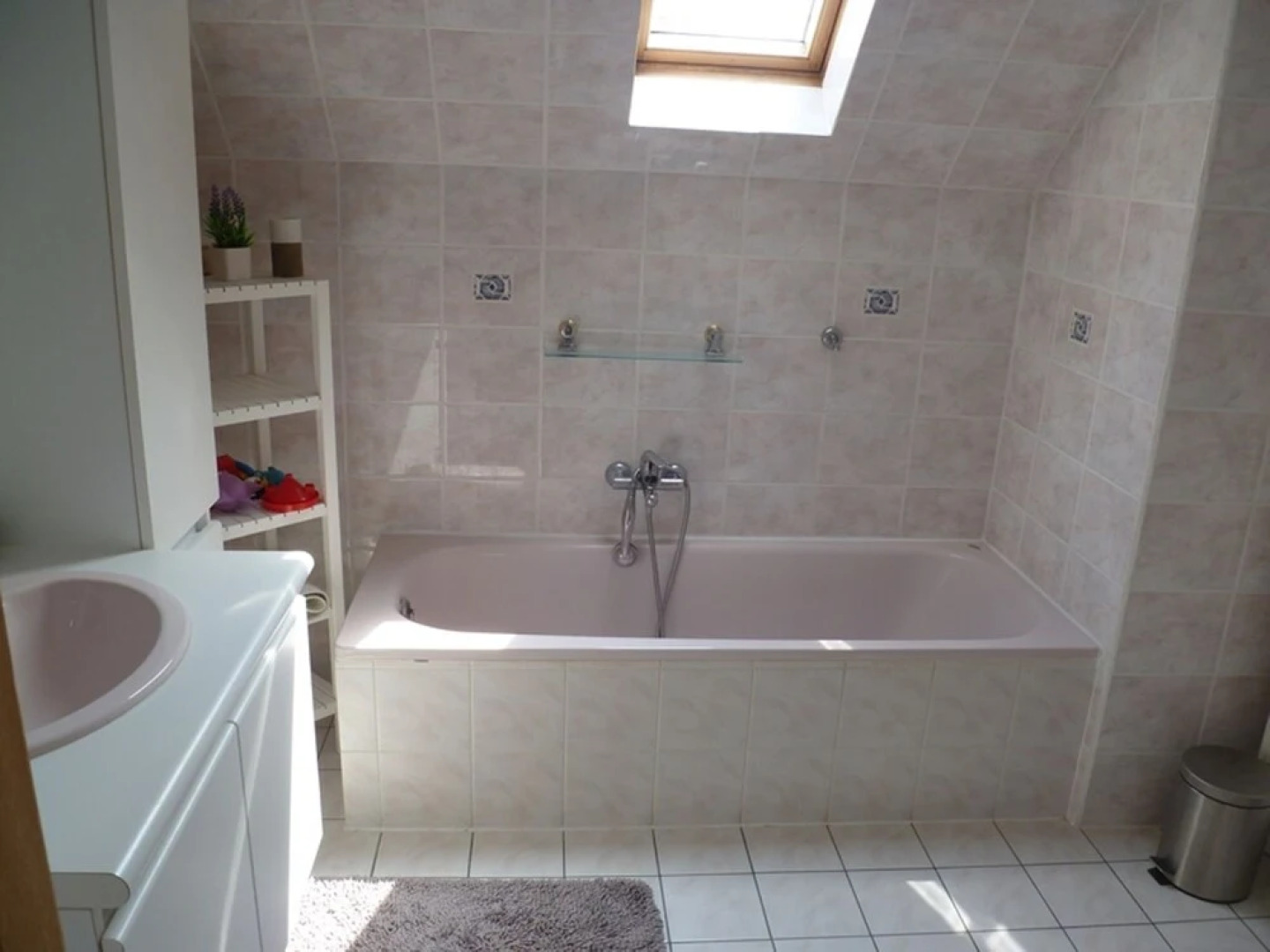 Beautiful Detached Home With Spacious Garden And Infrared Sauna 800 M From The Sea