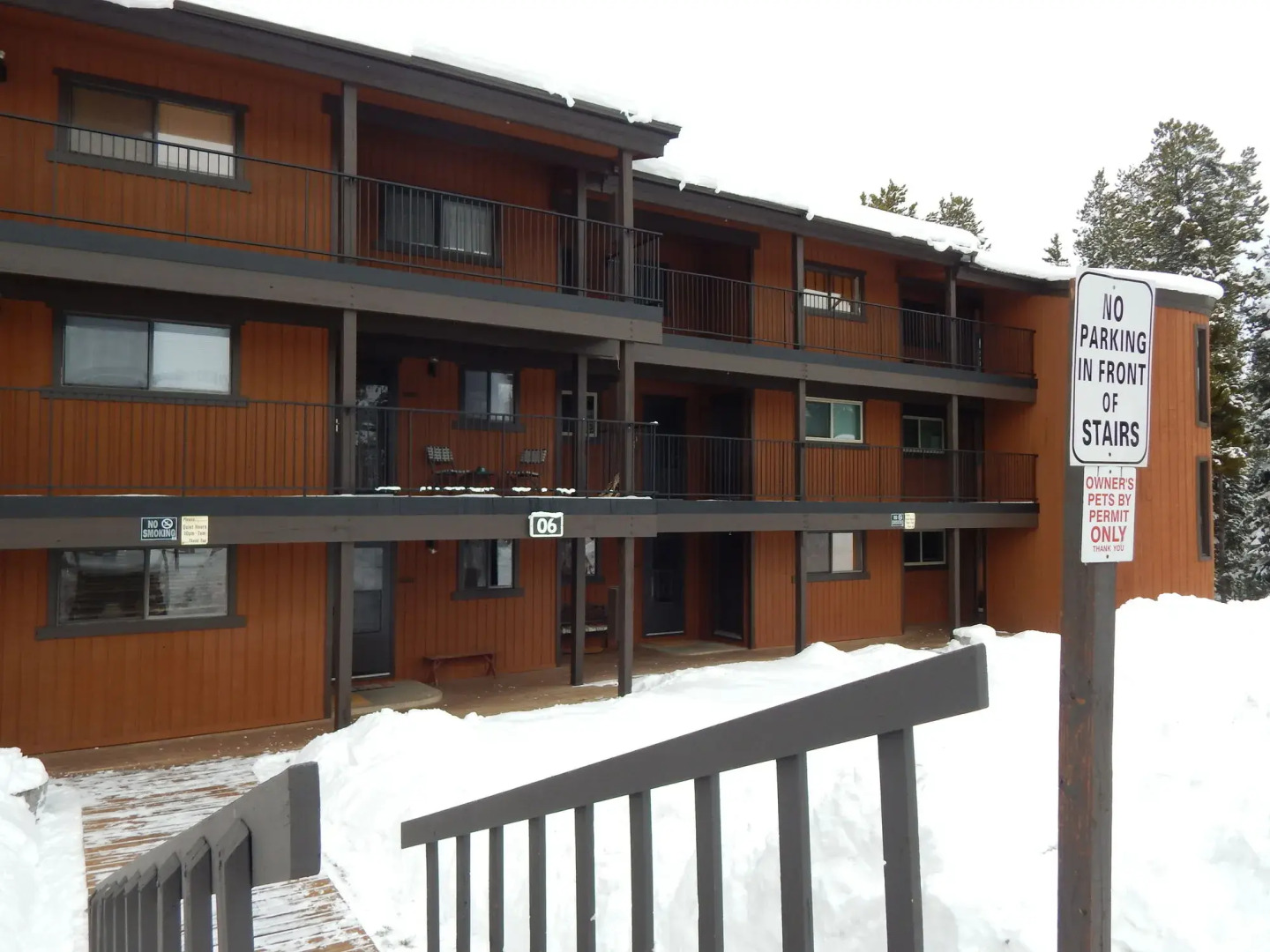 Beaver Village Condos by Staywinterpark