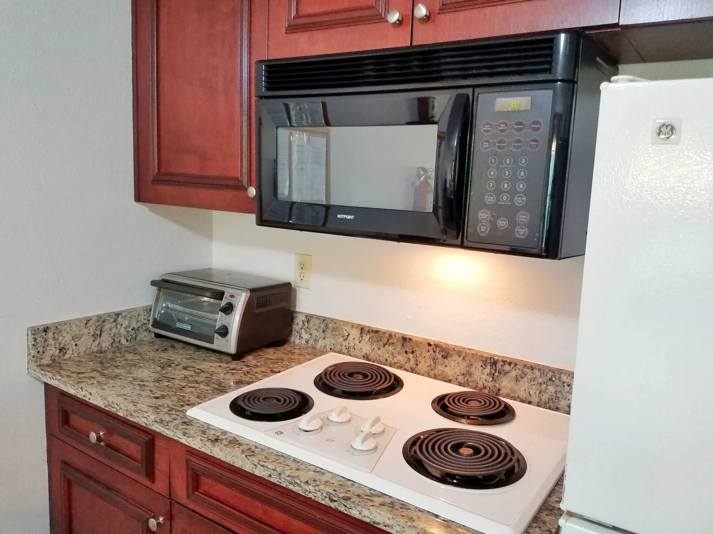 Parc Corniche Condominium Suite Hotel