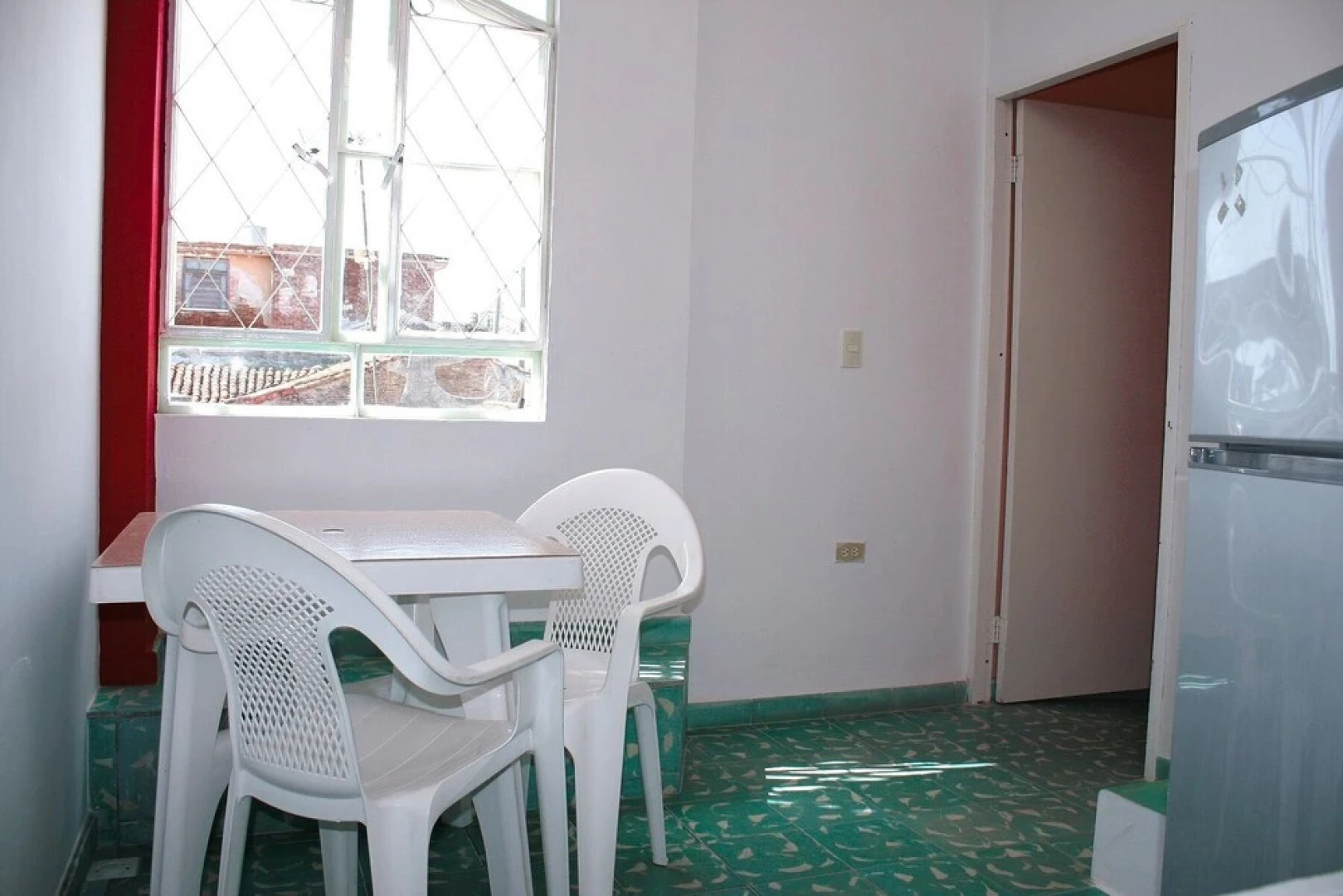 Central Room Terrace-Balcony