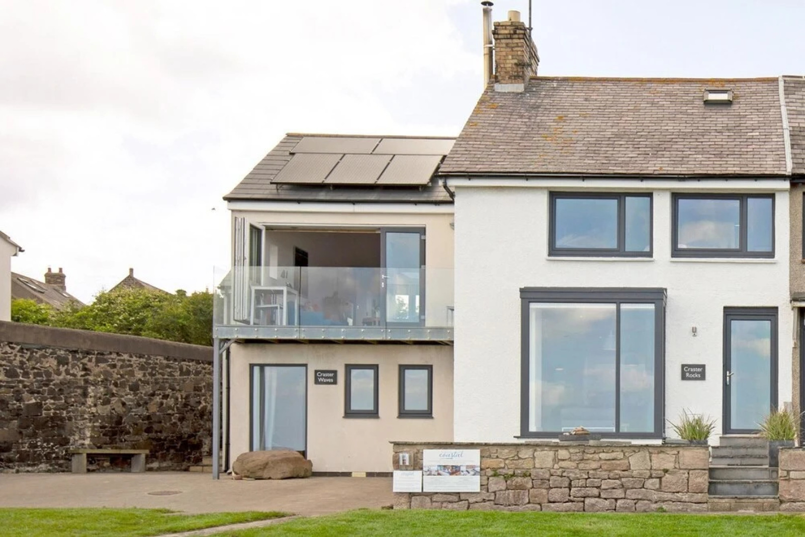 Host Stay Craster Waves