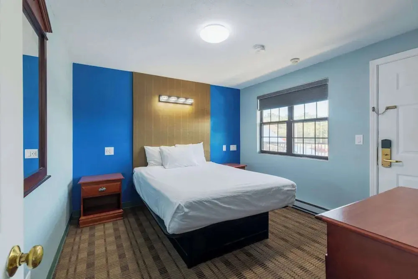 Knights Inn North Attleboro