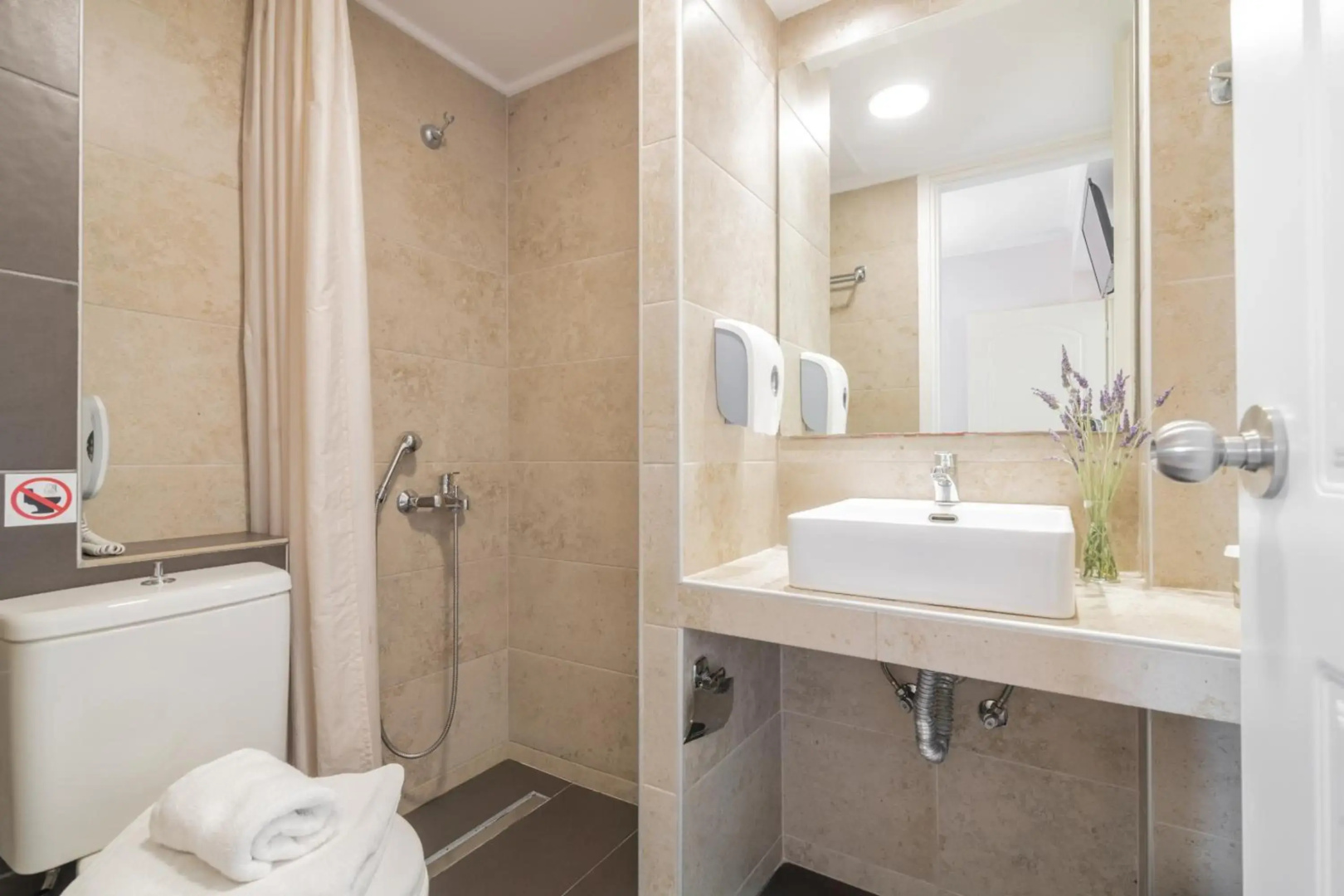 Varres Hotel