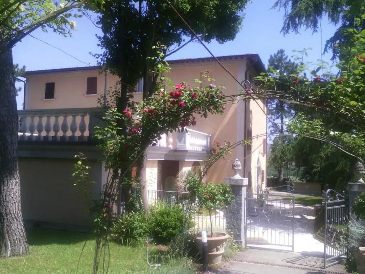 Villa Montrona RR
