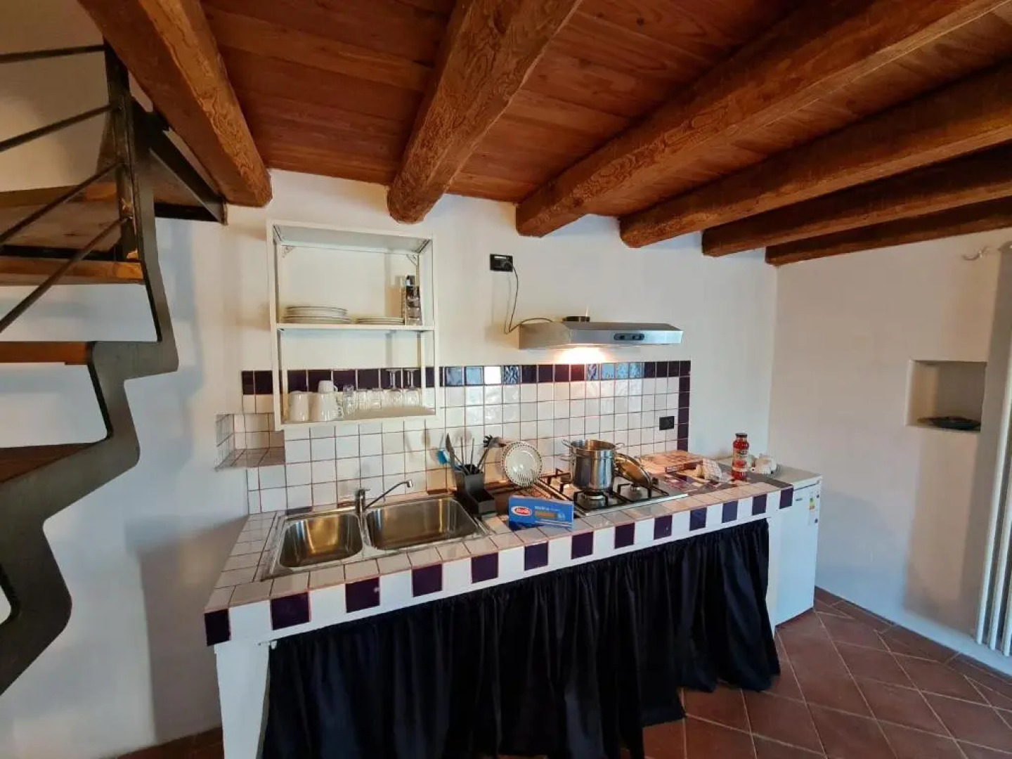 Agriturismo 6 appartamenti 25 posti letto