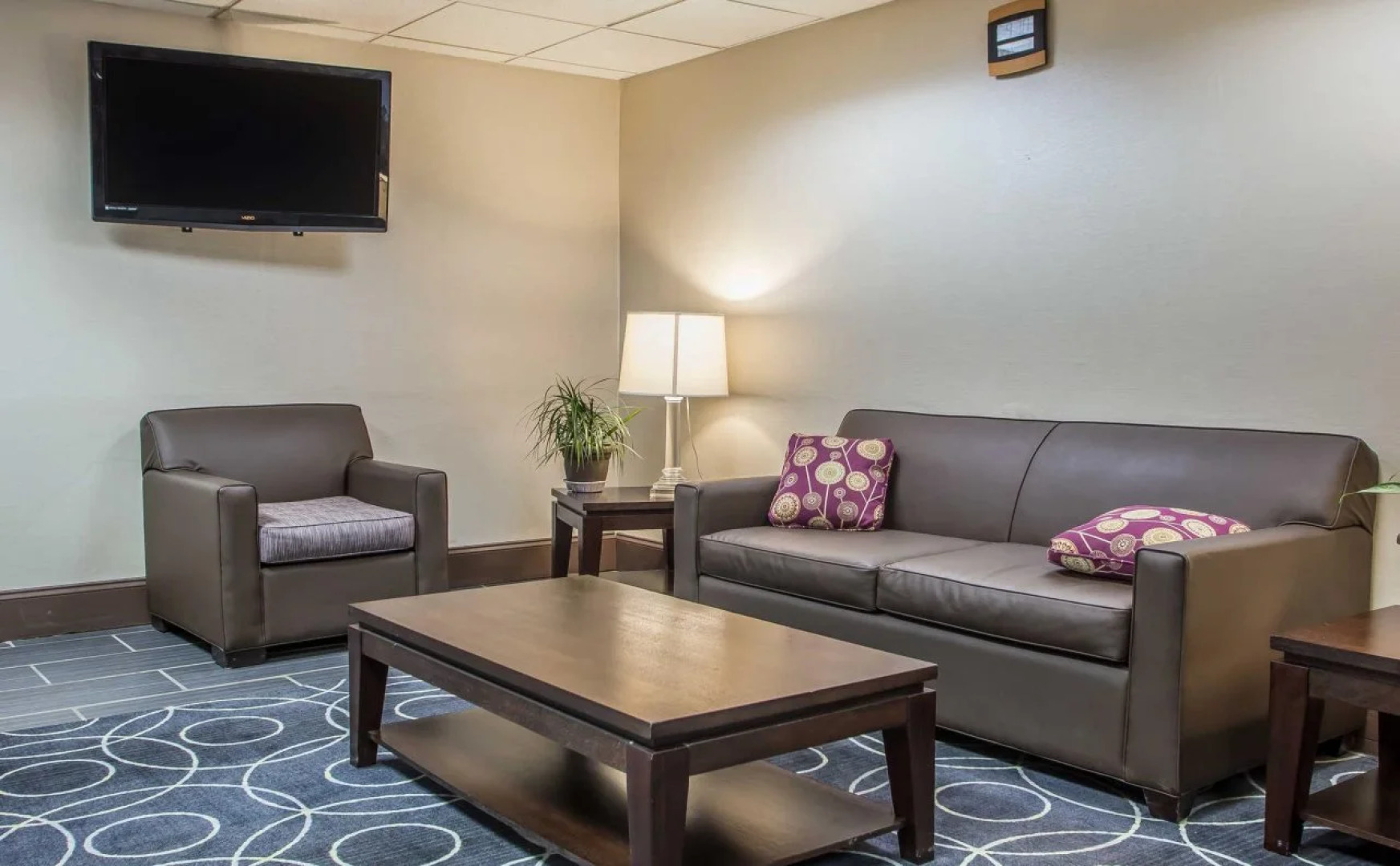 Studio 6 Suites Clarion, PA