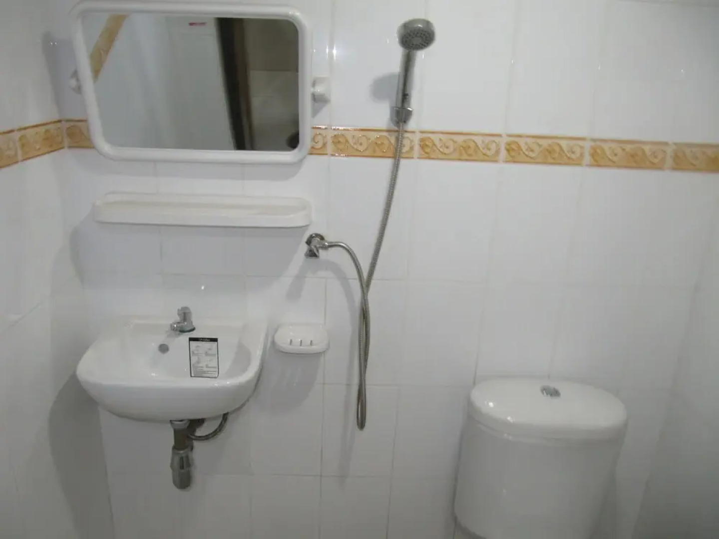 Lux Pillow Hostel Hpa An