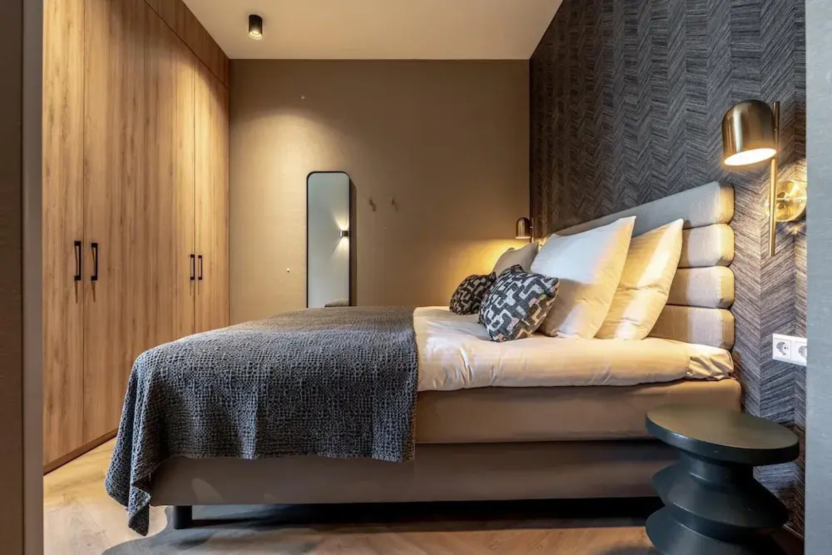 Spacious Apartment Retreat