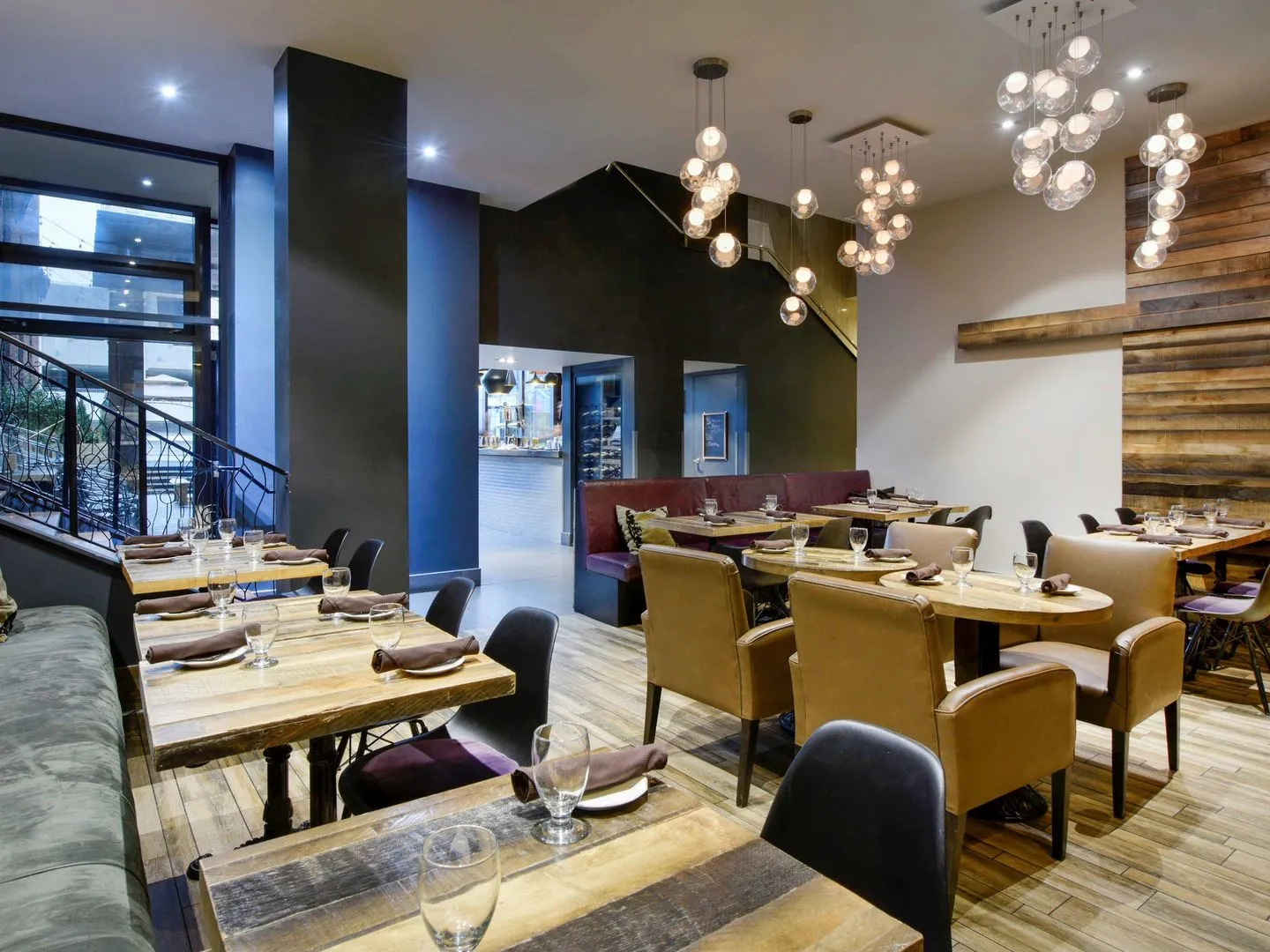 DoubleTree by Hilton Ottawa Downtown