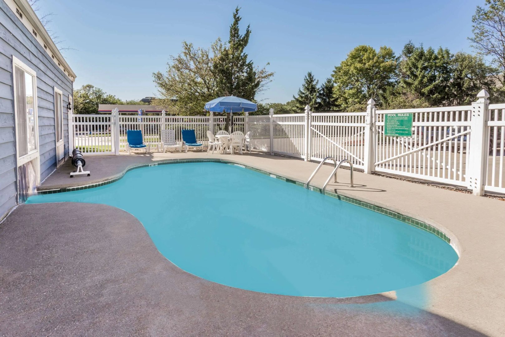 Baymont by Wyndham Mequon Milwaukee Area