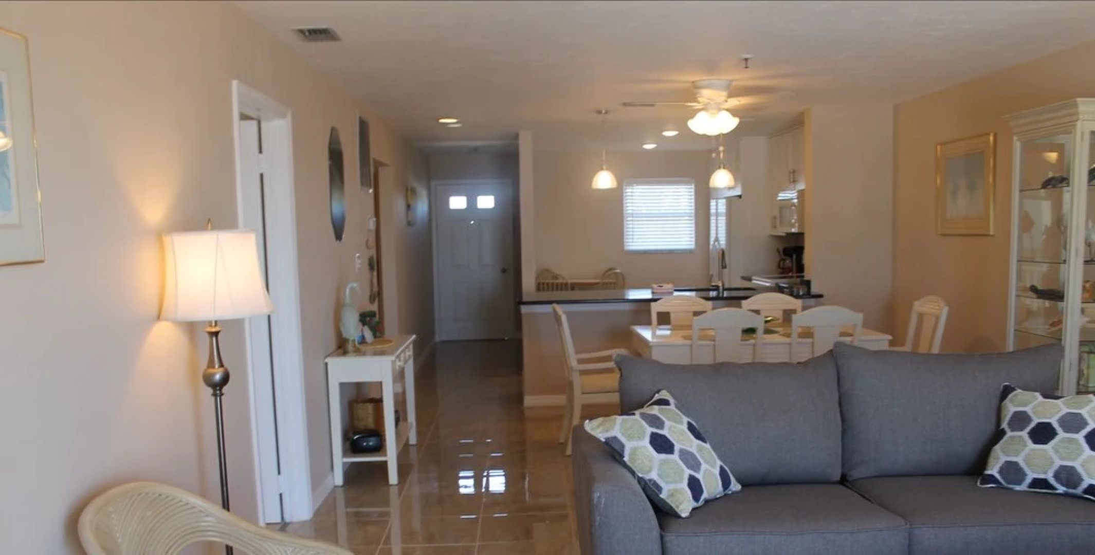 Sea Breeze 303 Apartment