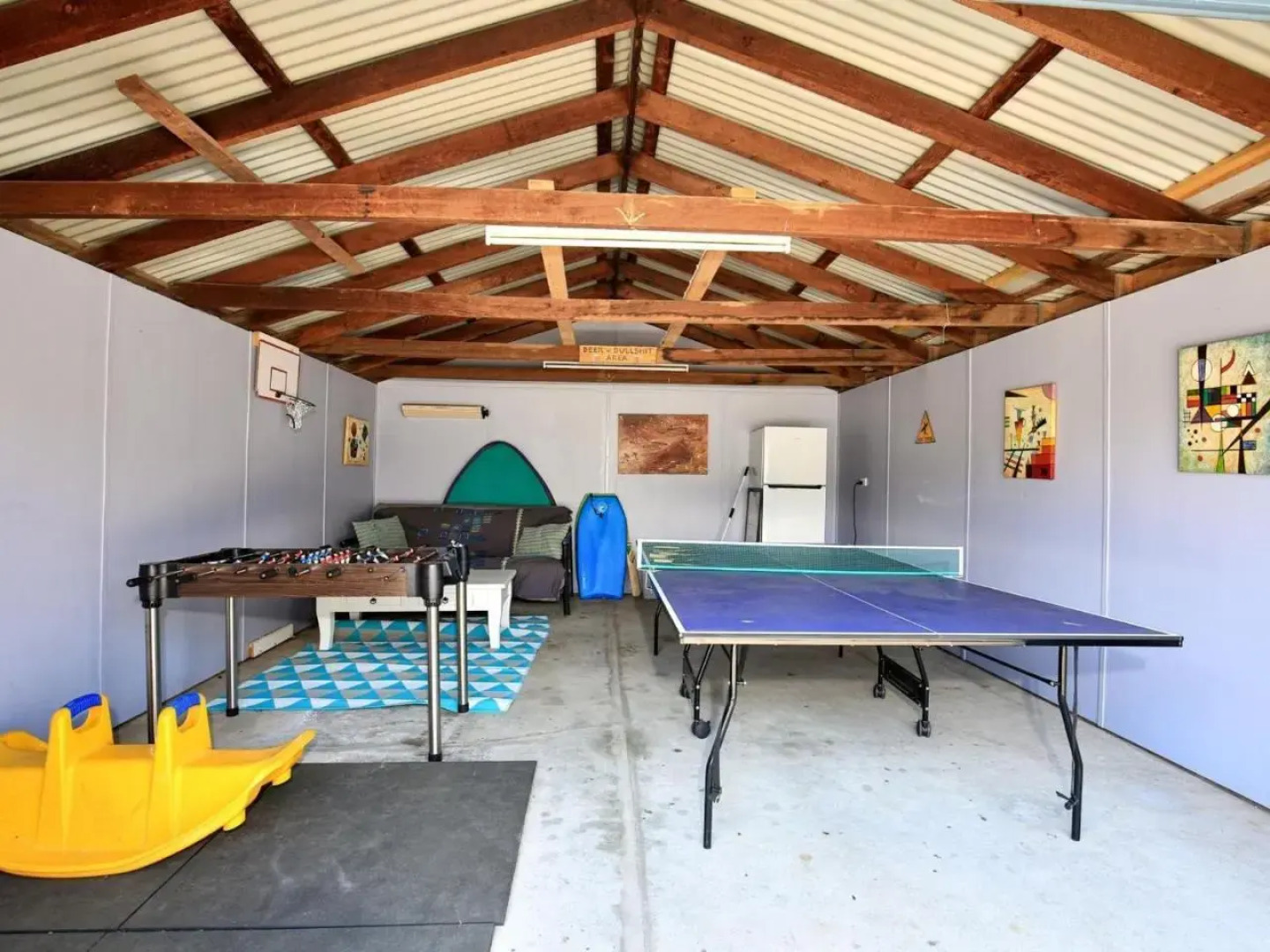 Tilly's Retreat - Pet Friendly - 3 Min Walk to Beach