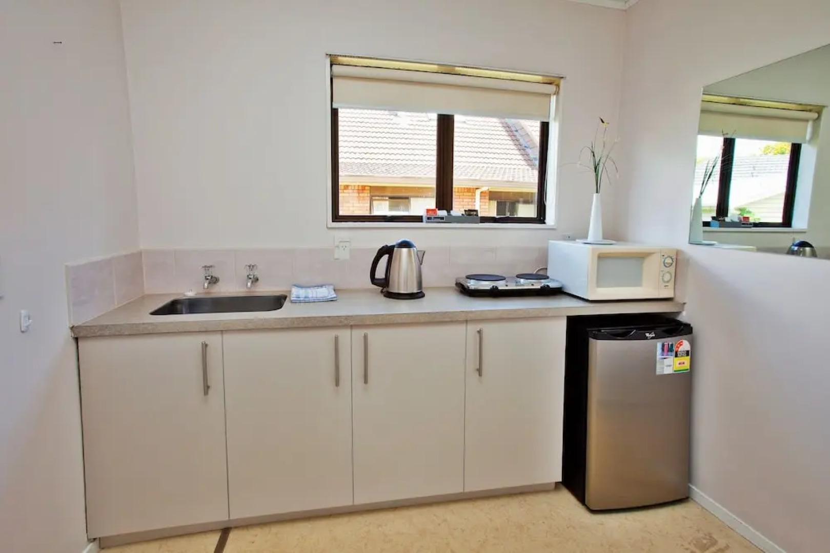 Papakura Monument Motor Lodge