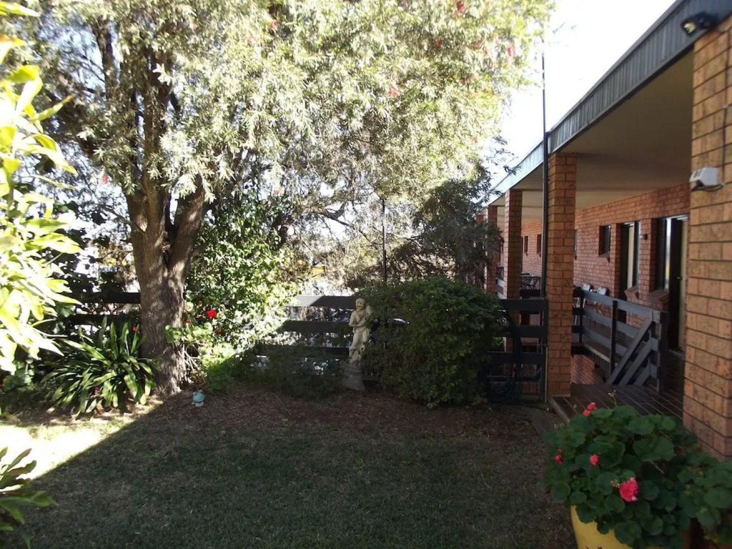 Centabrook Motor Inn